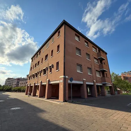 Domus Fiera Dossetti - In Fiera Con Parcheggio *